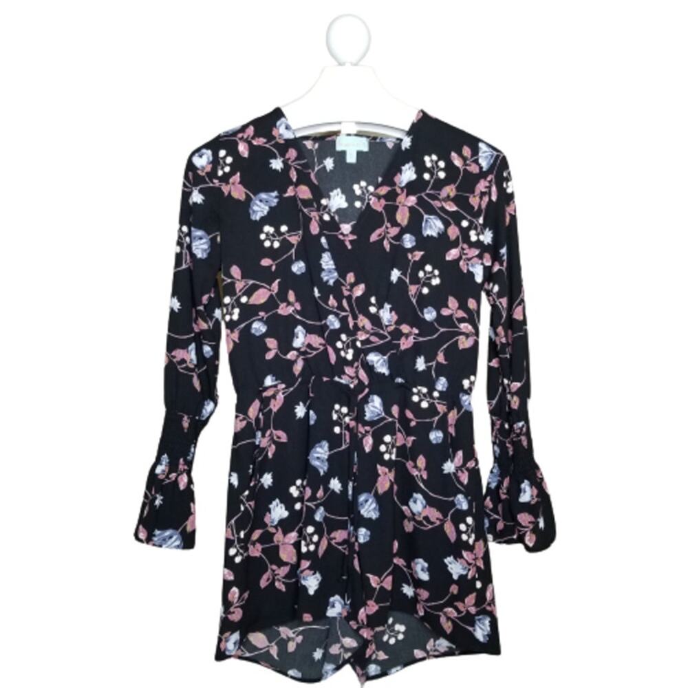 Veronica M. Long Sleeve‎ Floral Romper Small